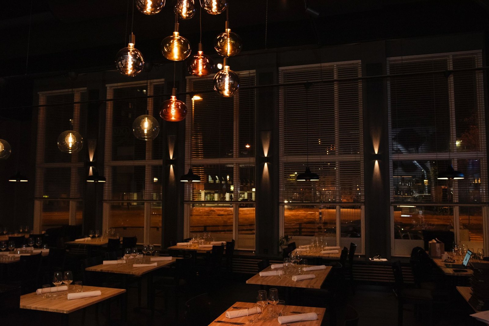 Petteri Rosenbom’s Steak Housen valaistus, kuva 6